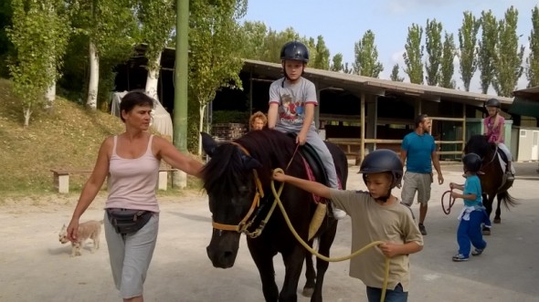 Bimbi Bielorussi  sul cavallo